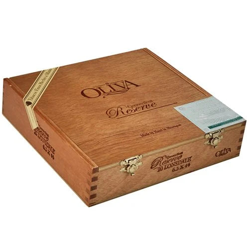 Cigar= Oliva Connecticut Reserve