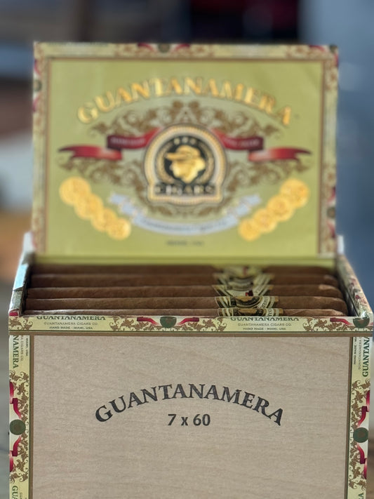 Cigar= Guantanamera Connecticut Classico