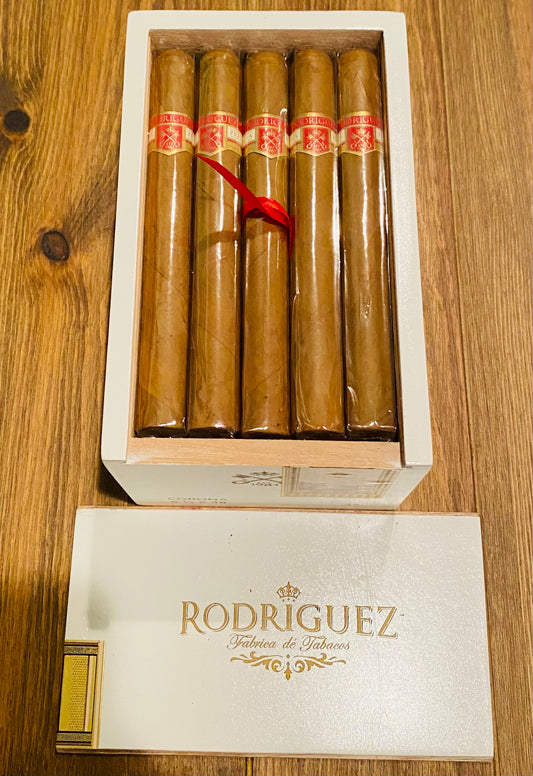 Cigar = Rodriguez Reserva Privada Corona