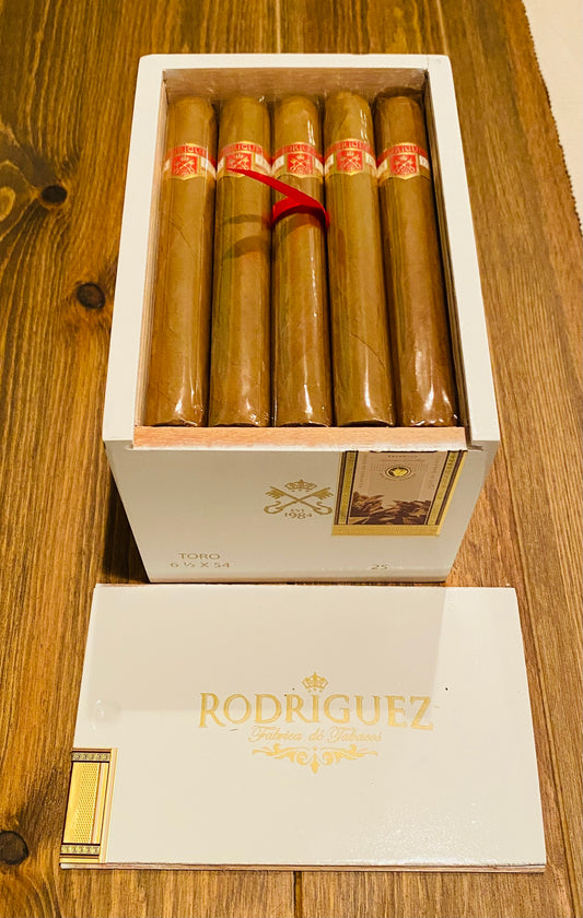 Cigar= Rodriguez Reserva Privada Toro